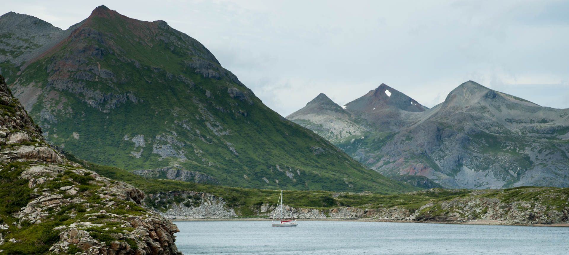 Expedition Yacht Seal sailing in the Alaskan Peninsula